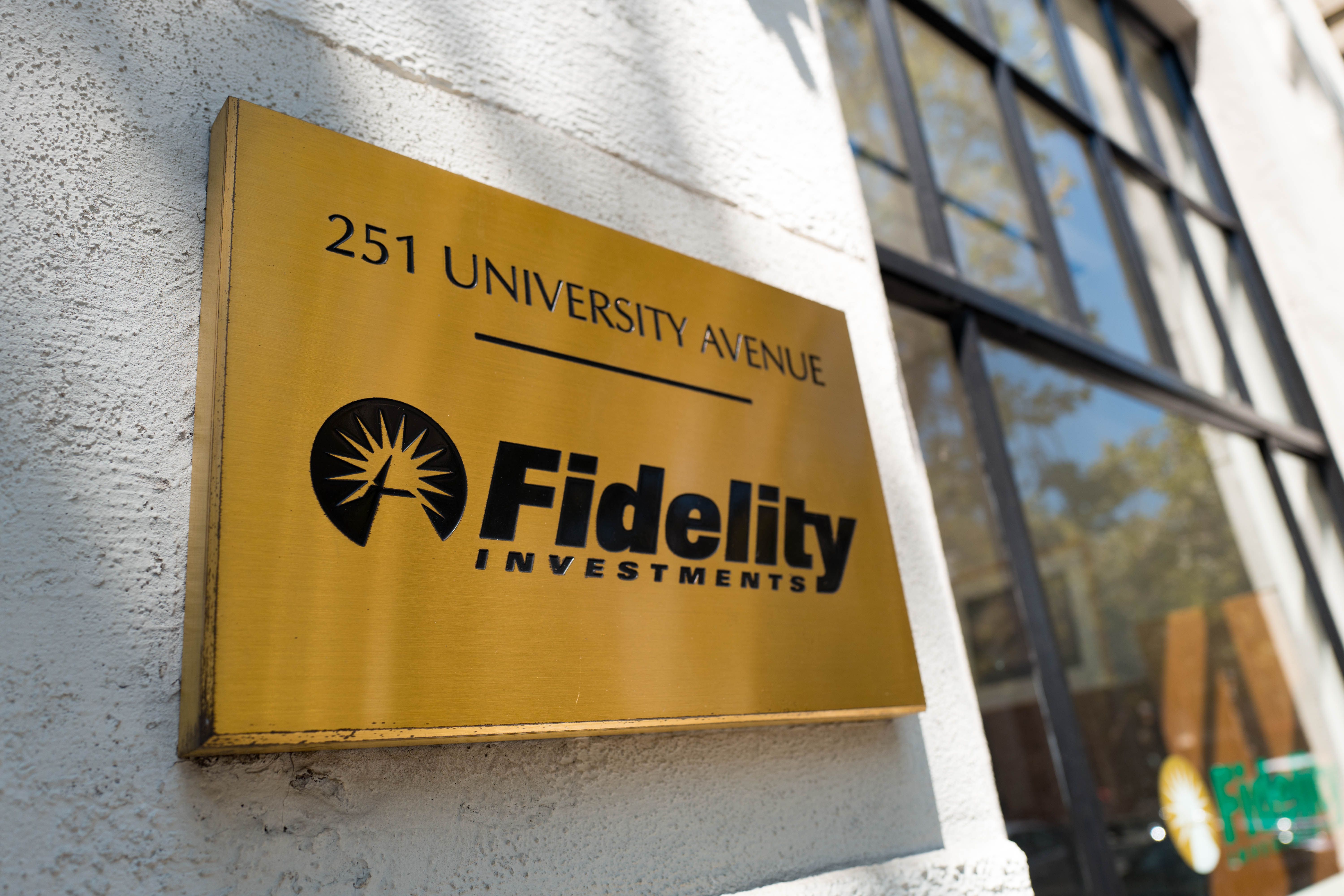 Online Brokerage Giant Fidelity Offers Fractional Share Trading 