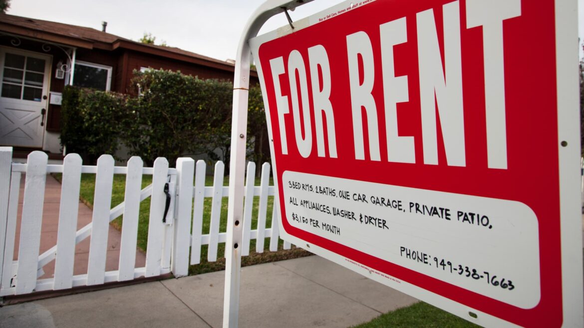 Single-family rent sets record, led by homes in Florida and